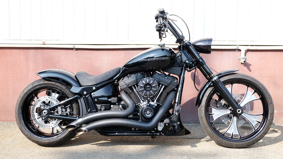 '18 FXBRS Softail Breakout ブレイクアウトのカスタム車両