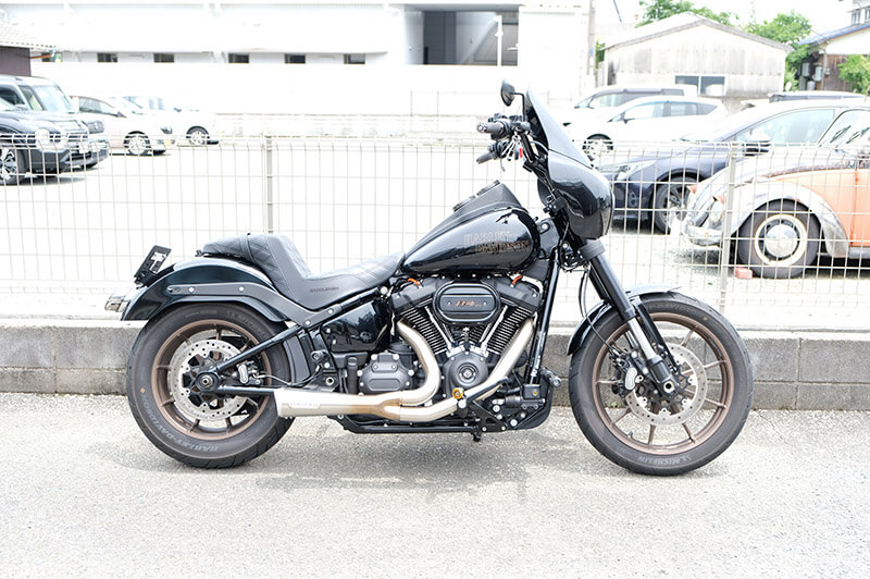ハーレーダビッドソン FXLRS ローライダーSのヘッドライト交換後