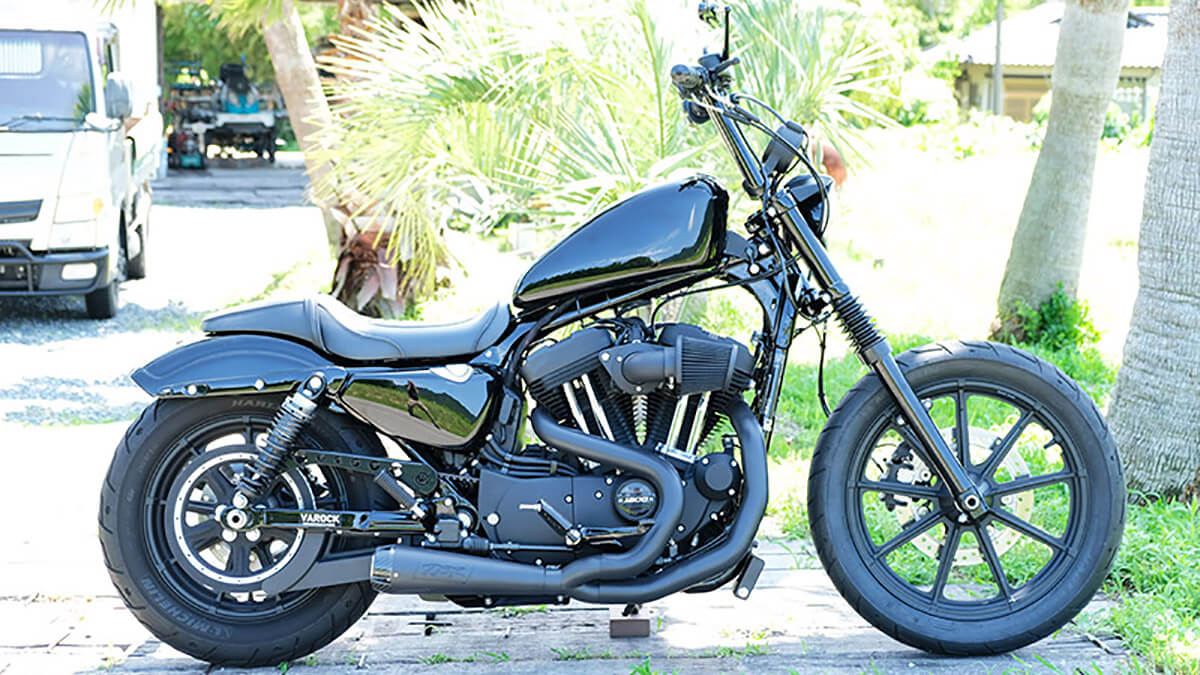 ハーレーダビッドソン XL1200NS スポーツスター アイアン1200のカスタム車両